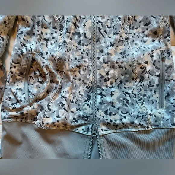 Lululemon Nice Asana Jacket - Picture 8 of 10